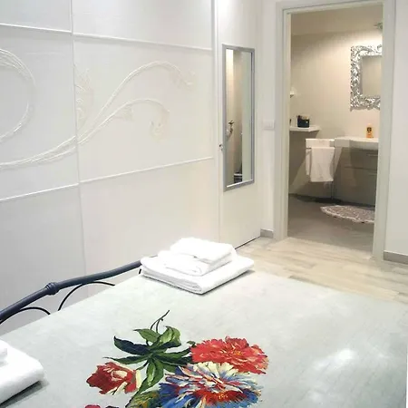 Apartamento Roommo Santa Maria Novella *